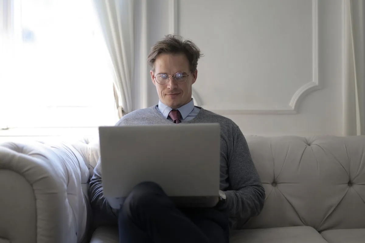 Applying online for small loans Vancouver by laptop
